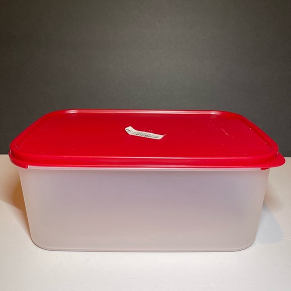 Tupperware container with red lid - Picture 2 of 6